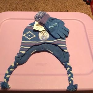NWT Girls Disney Frozen Hat & Gloves Set. Toddler